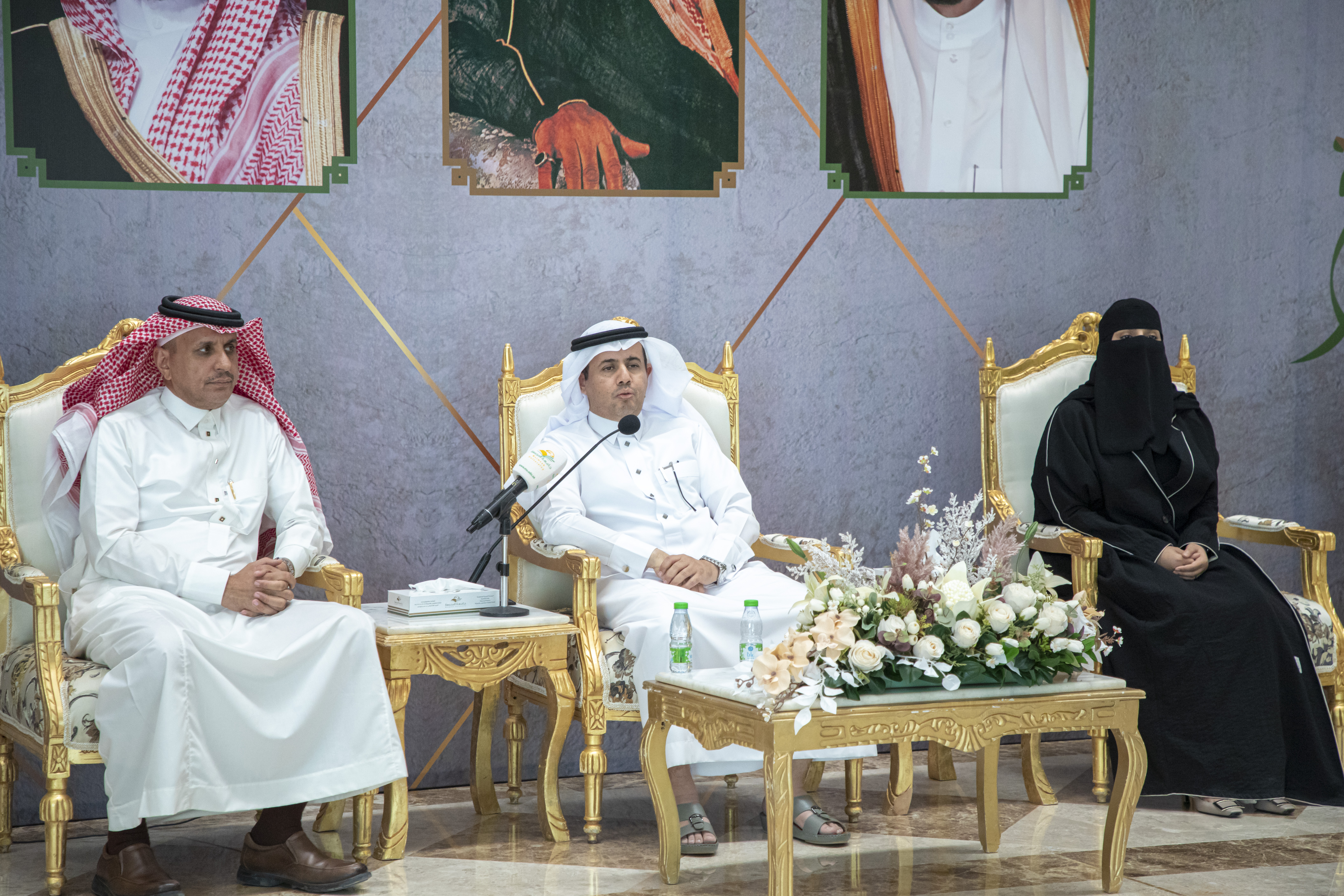 الجامعة تقيم حفل معايدة لمنسوبيها بمناسبة عيد الفطر المبارك 