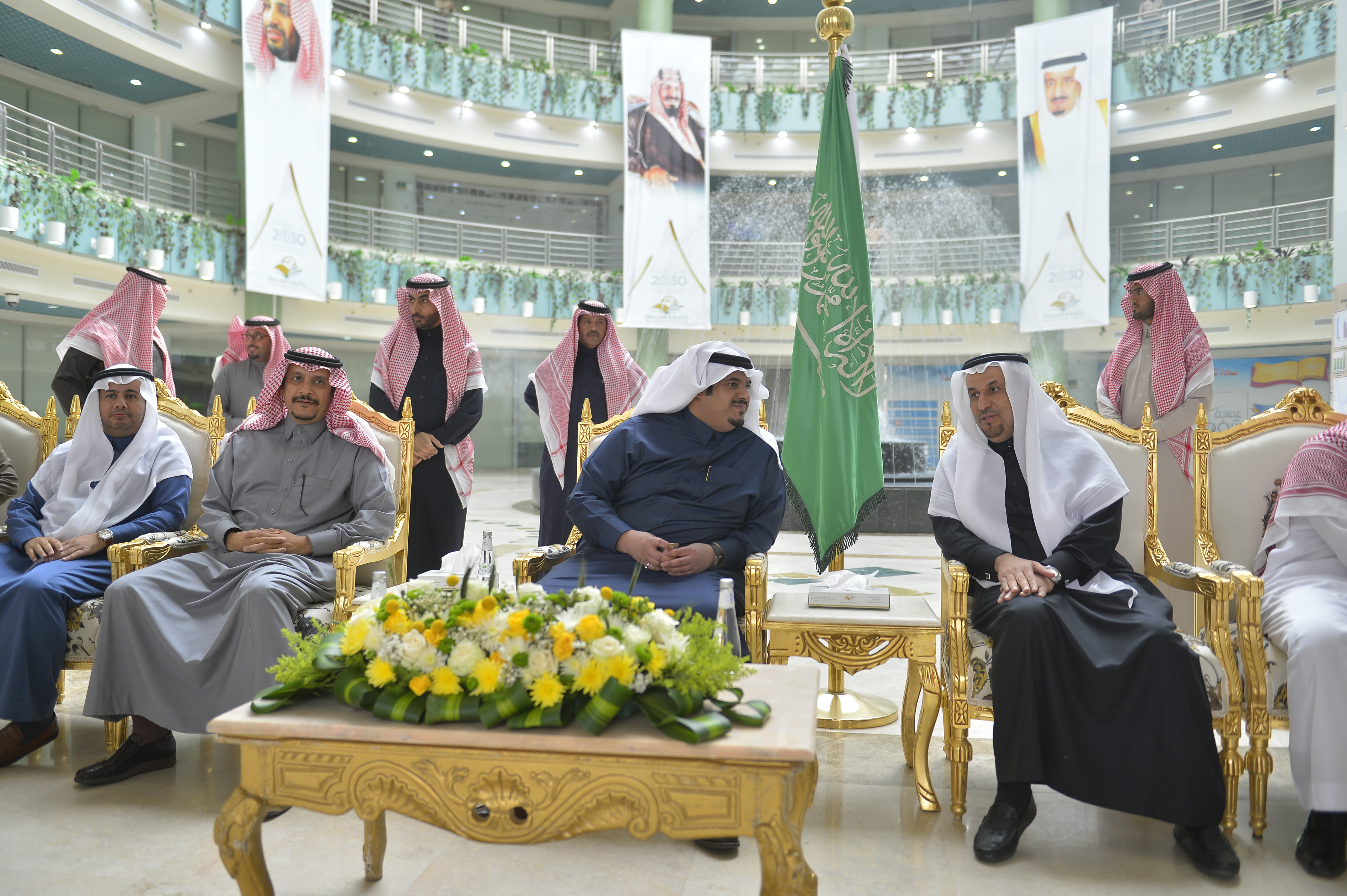 نائب أمير منطقة الرياض يزور الجامعة خلال جولته التفقدية لمحا…