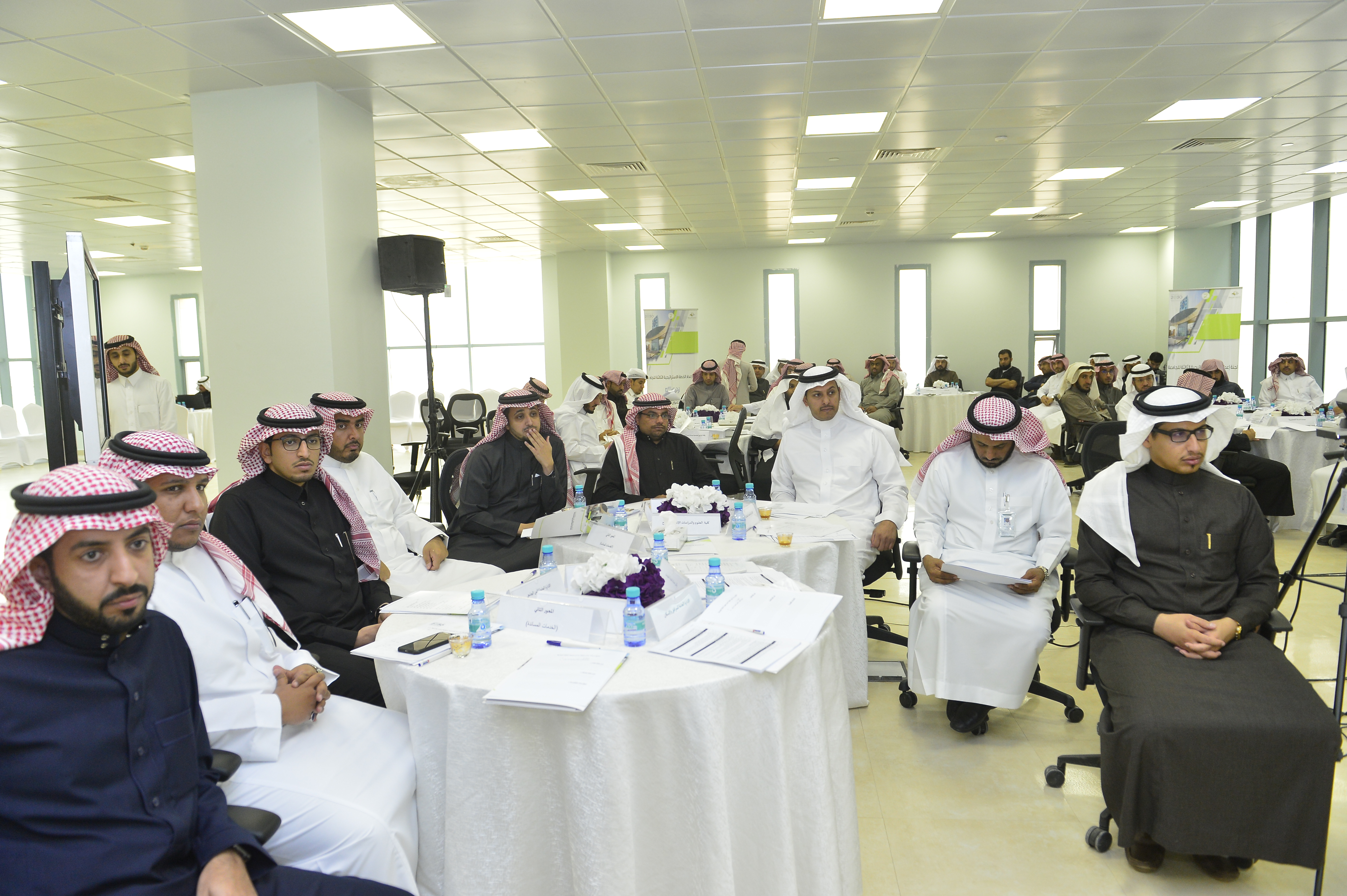 معالي مدير الجامعة يفتتح ورشة عمل دراسة واقع الجامعة ومستقبل…