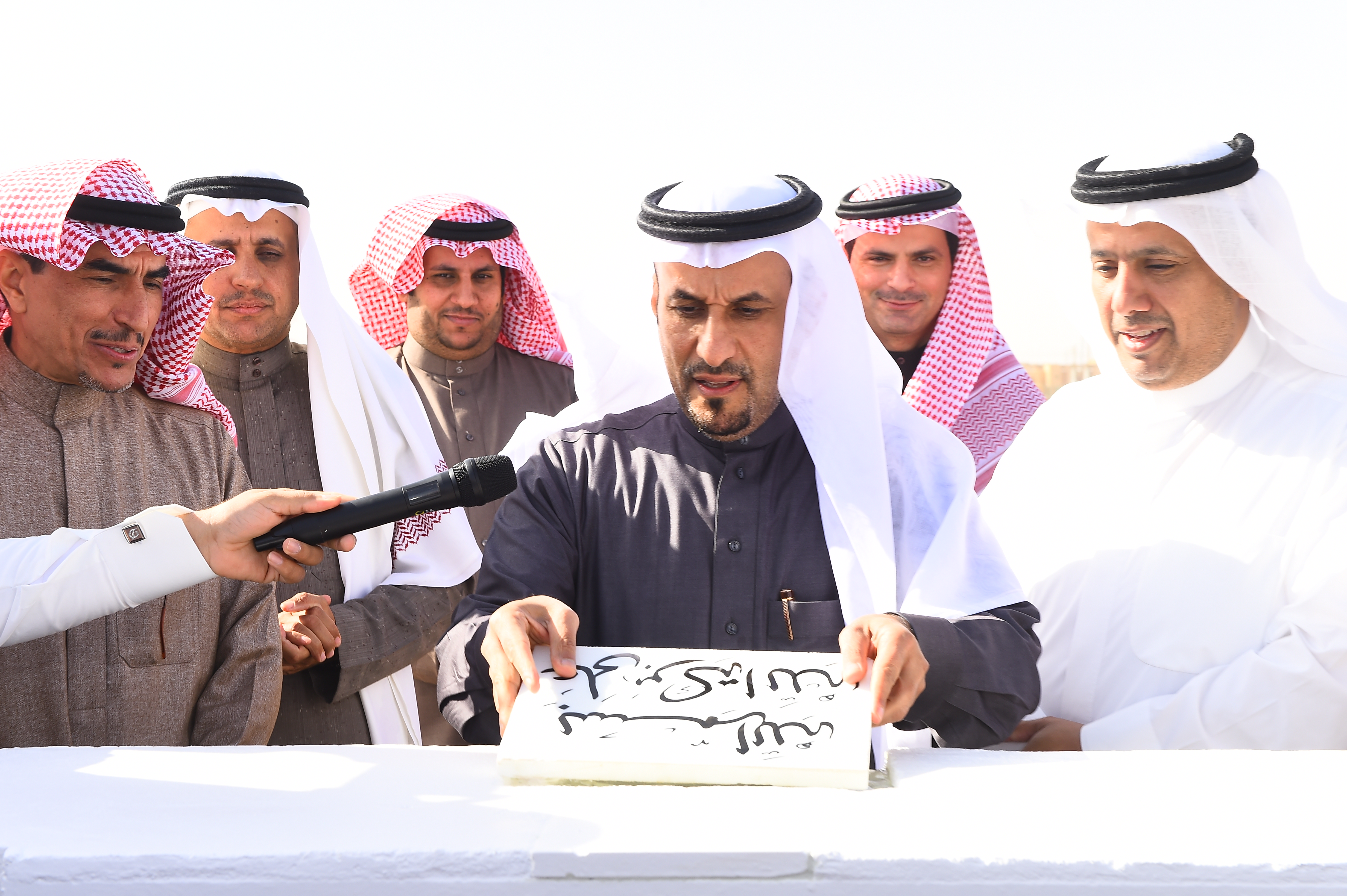 معالي مدير الجامعة يضع حجر الأساس لمشروع مدارس رواد الجامعة