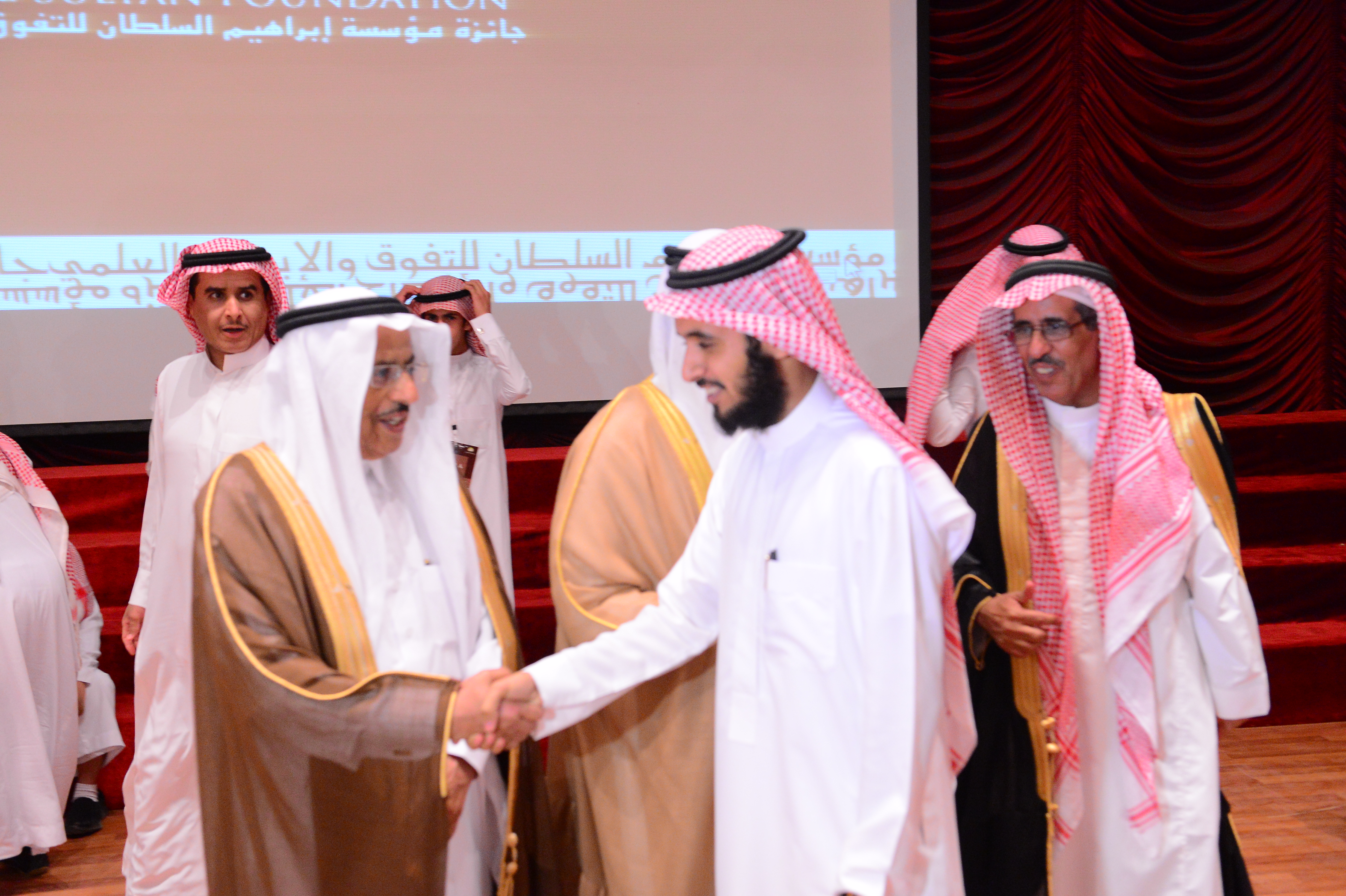 اختراعات طلاب كلية الهندسة تحصد جوائز احتفالية في جائزة الشي…