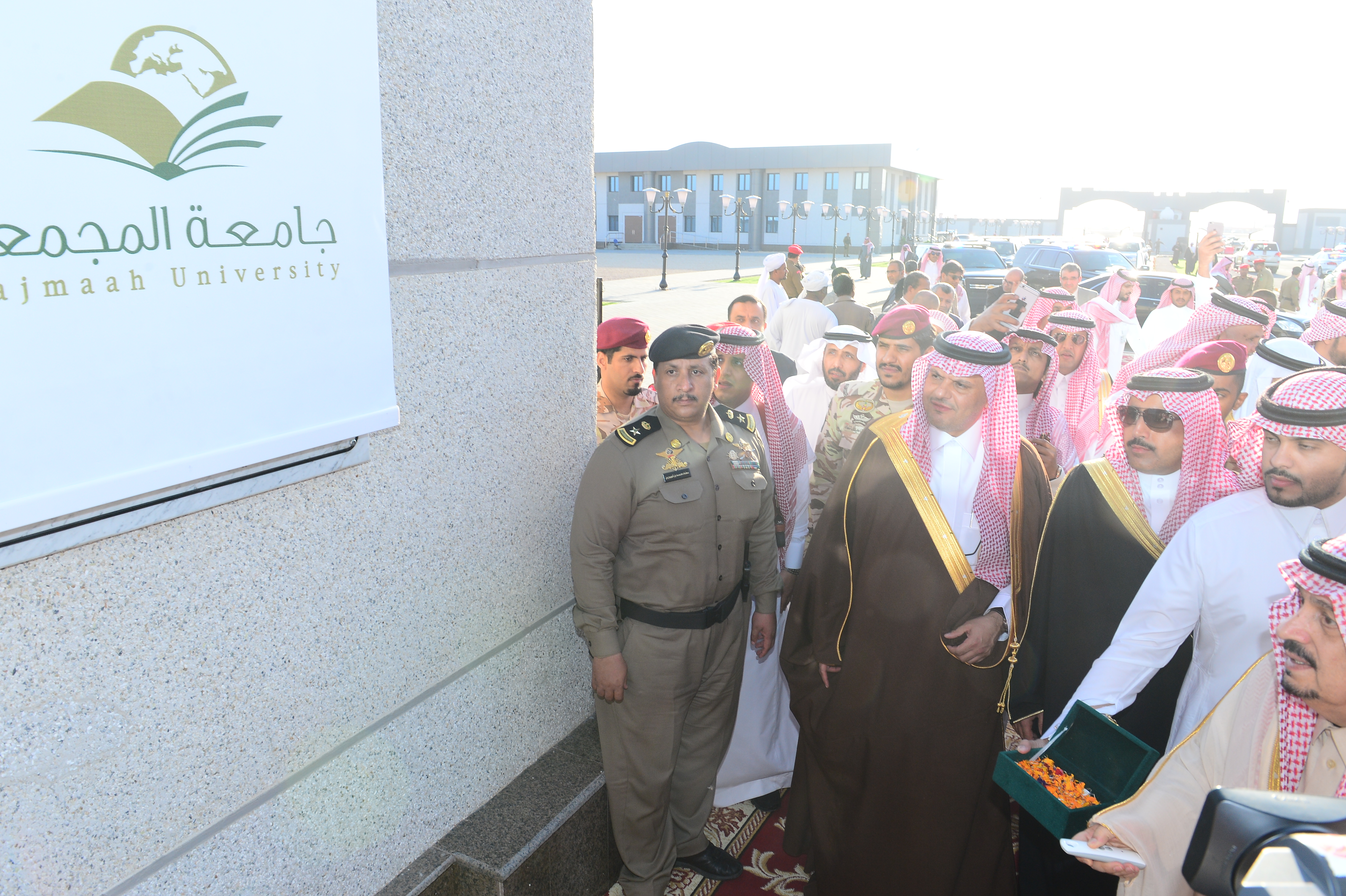 سمو أمير منطقة الرياض يفتتاح المبنى الجديد للمباني العاجلة ب…