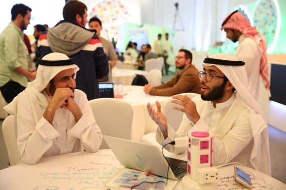 طلاب كلية علوم الحاسب والمعلومات يشاركون في هاكثون مسك
