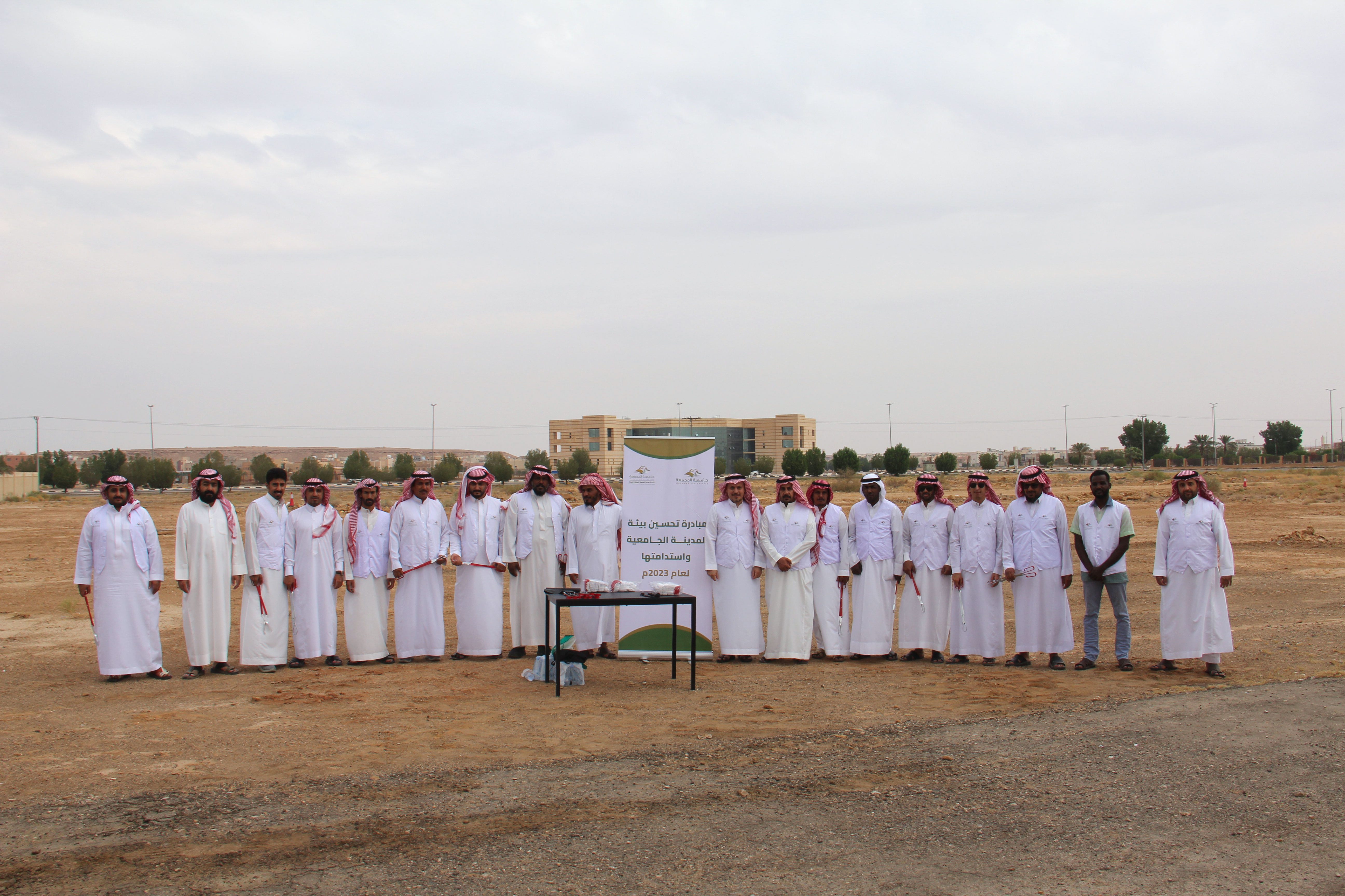 امتداداً لمراحل تنفيذ "مبادرة تحسين بيئة المدن الجامعية" : الإدارة وبالتعاون مع كليات الجامعة تُنفذ أنشطة المبادرة