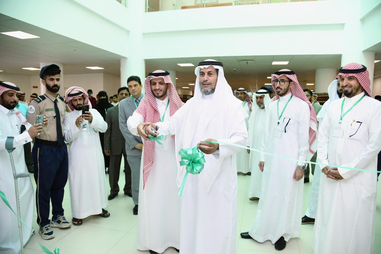 الملتقى الهندسي للطاقة المتجددة بكلية الهندسة