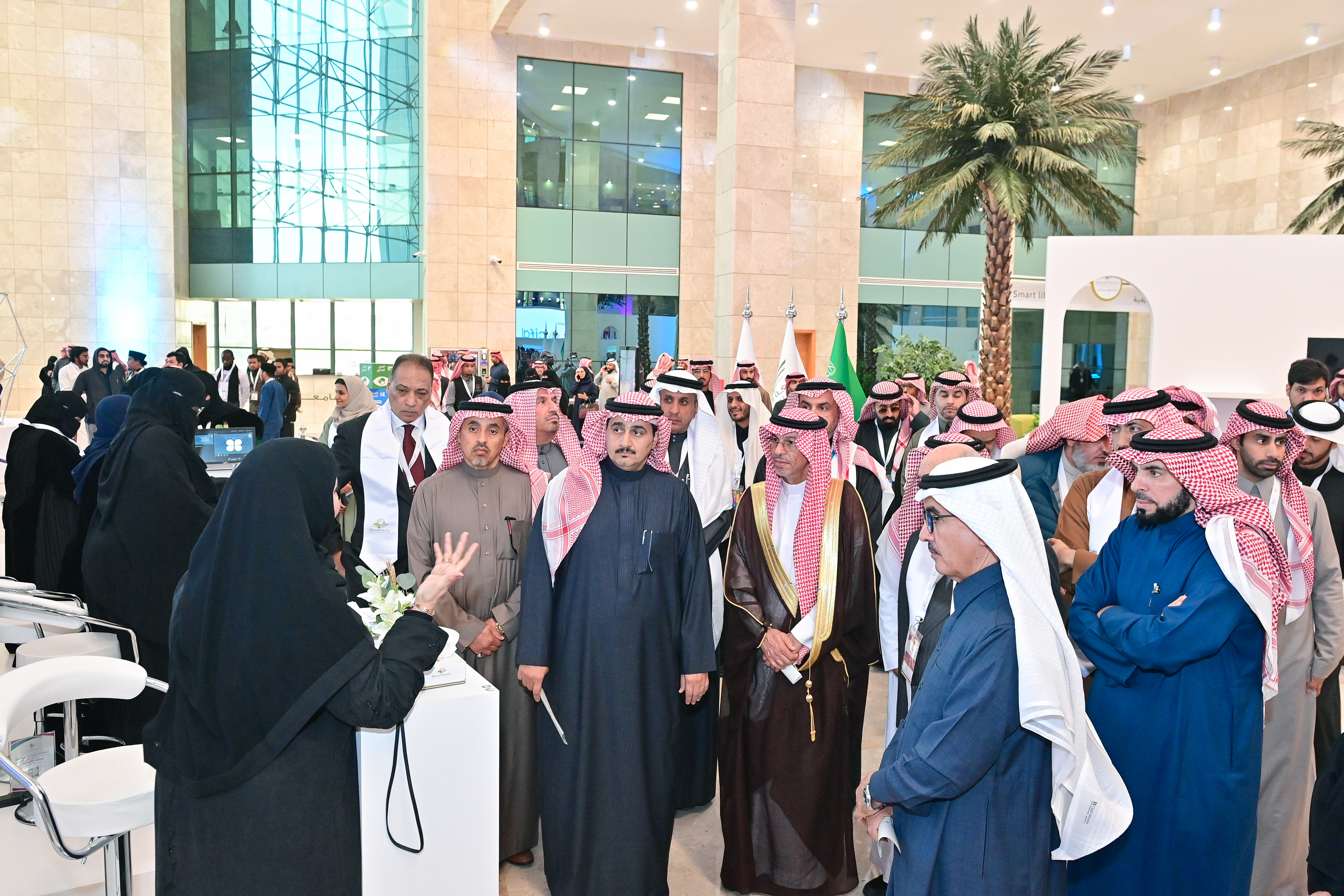الجامعة تقيم المؤتمر الدولي : ( الجامعات وأهداف التنمية المس…