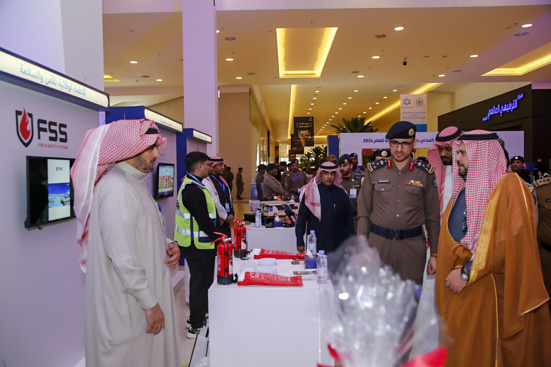 الجامعة ترعى اليوم العالمي للدفاع المدني 2024 