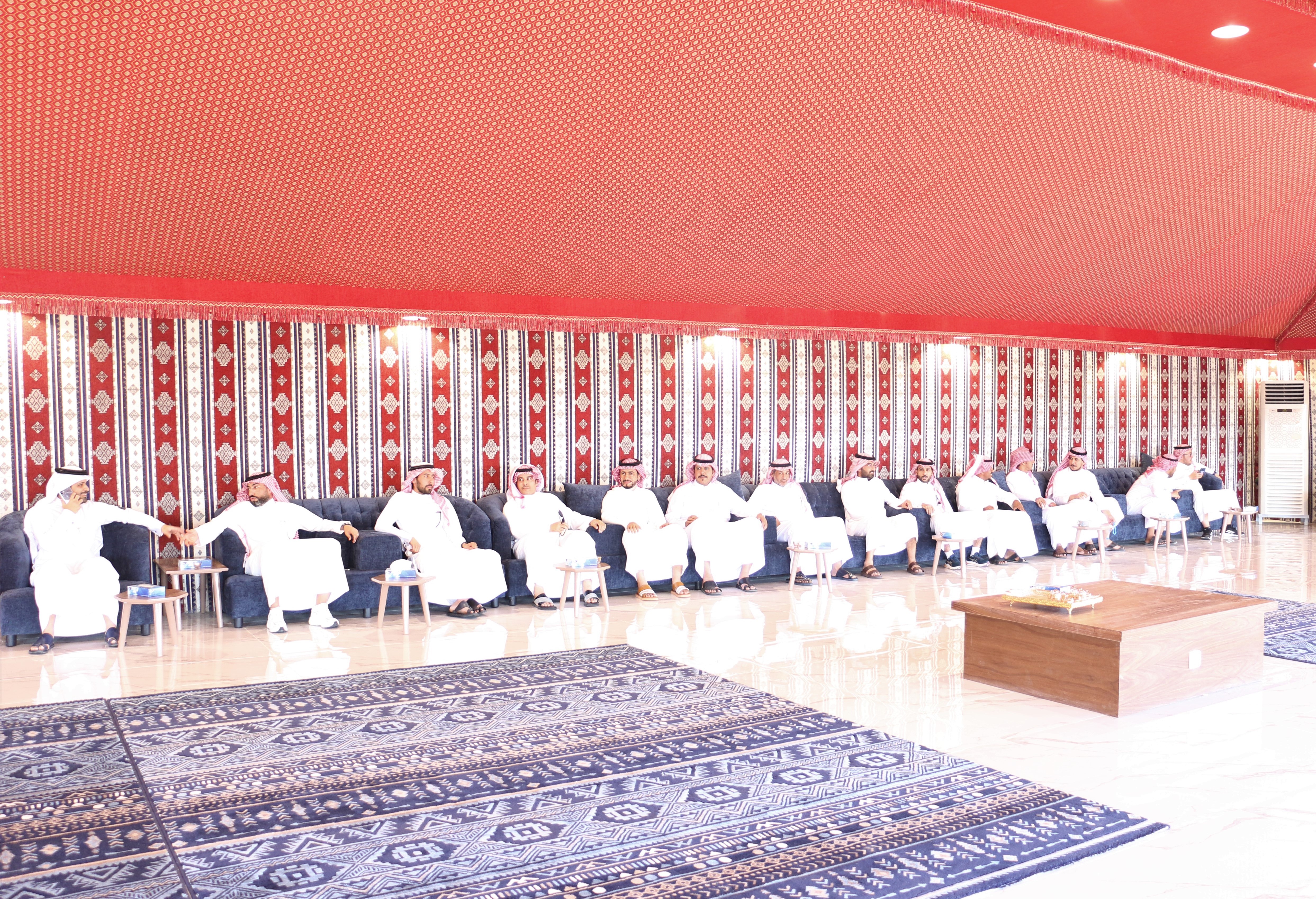 معايدة