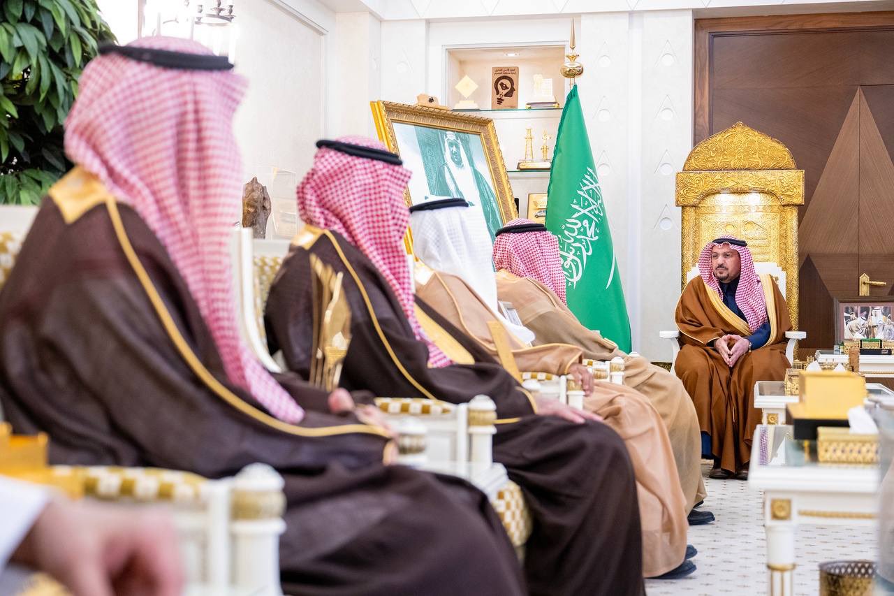 الجامعة توقيع إتفاقية مع سمو أمير منطقة القصيم لنشر مؤلف سموه بعنوان : موجز تاريخ الدولة السعودية.