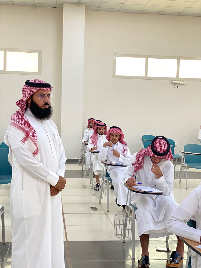 كلية الشريعة والقانون