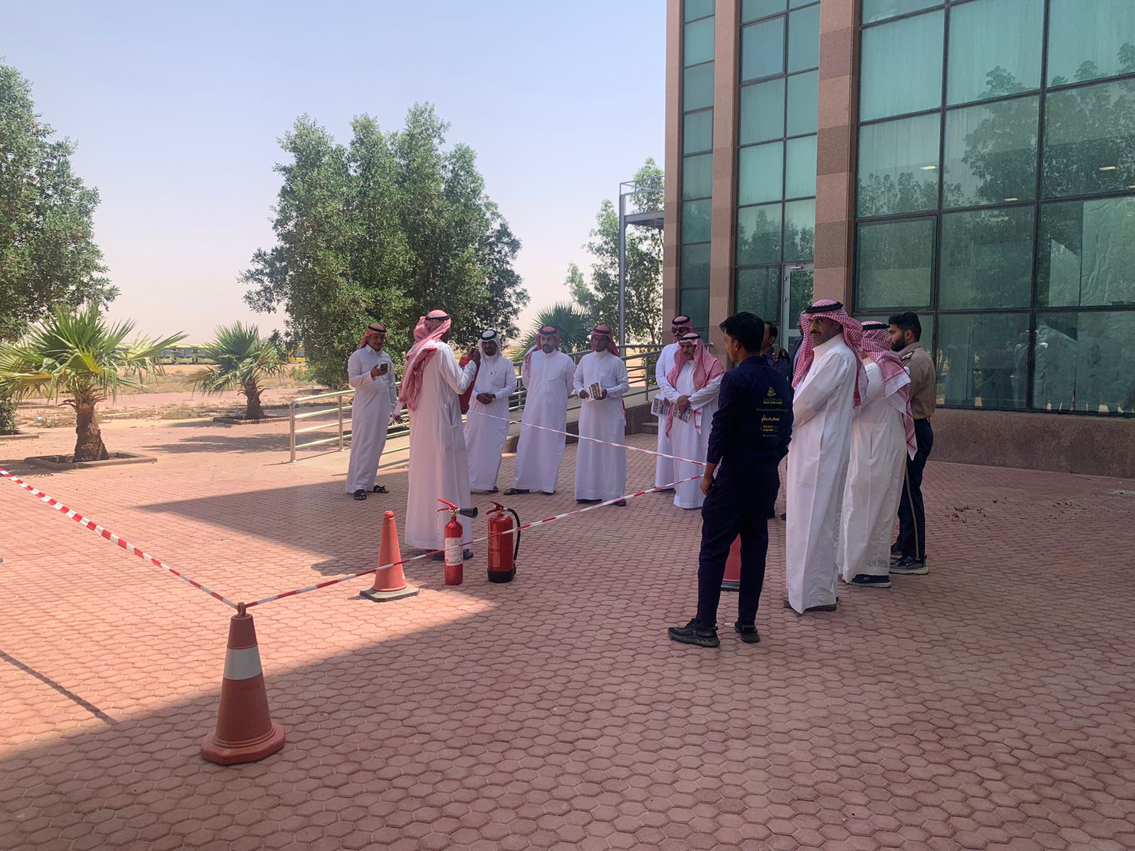 السلامة تُنفذ دورات تدريبية لكيفية التعامل مع وسائل السلامة