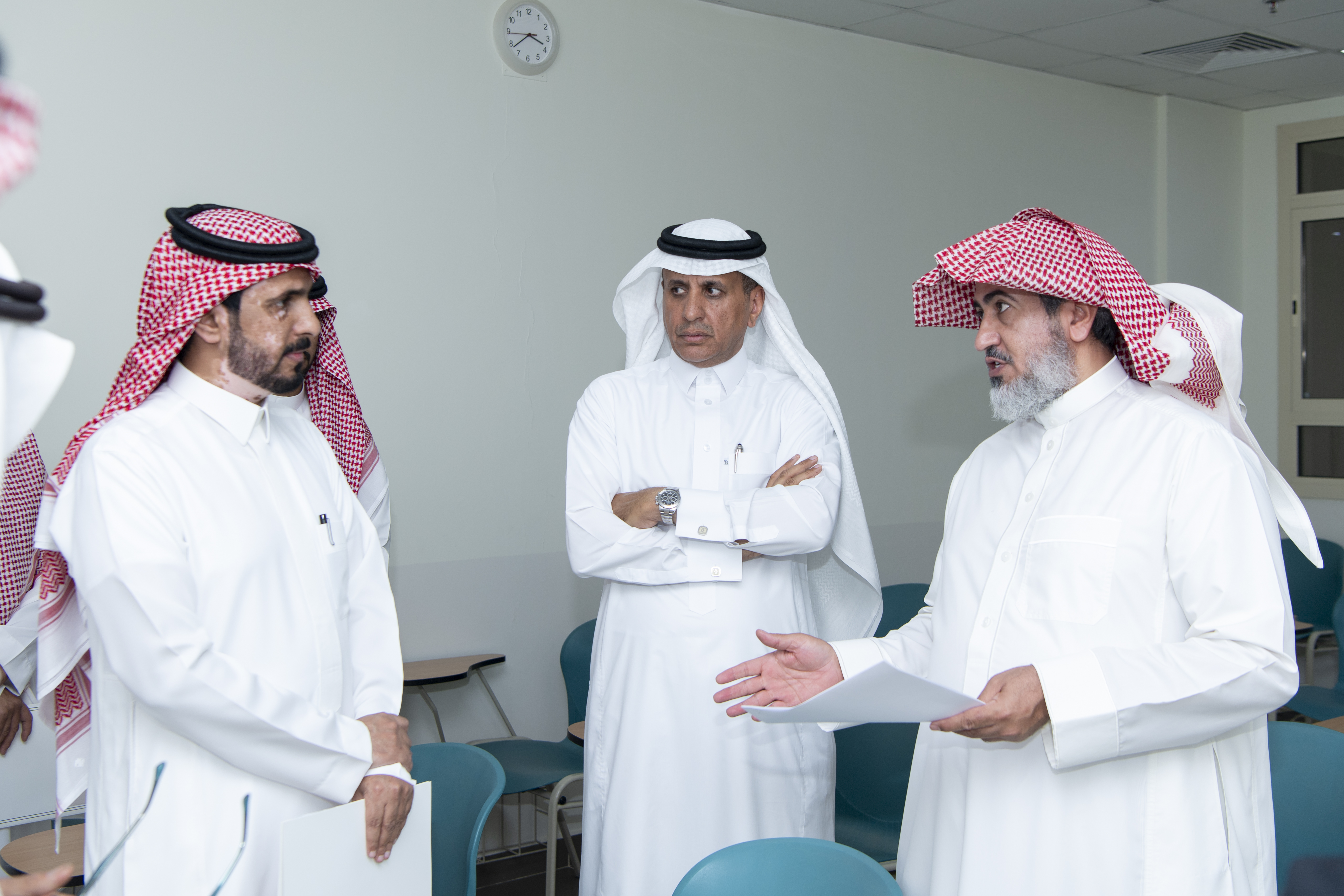 وكيل الجامعة للتنمية والاستثمار يتفقد مقر كلية التمريض بحوطة سدير
