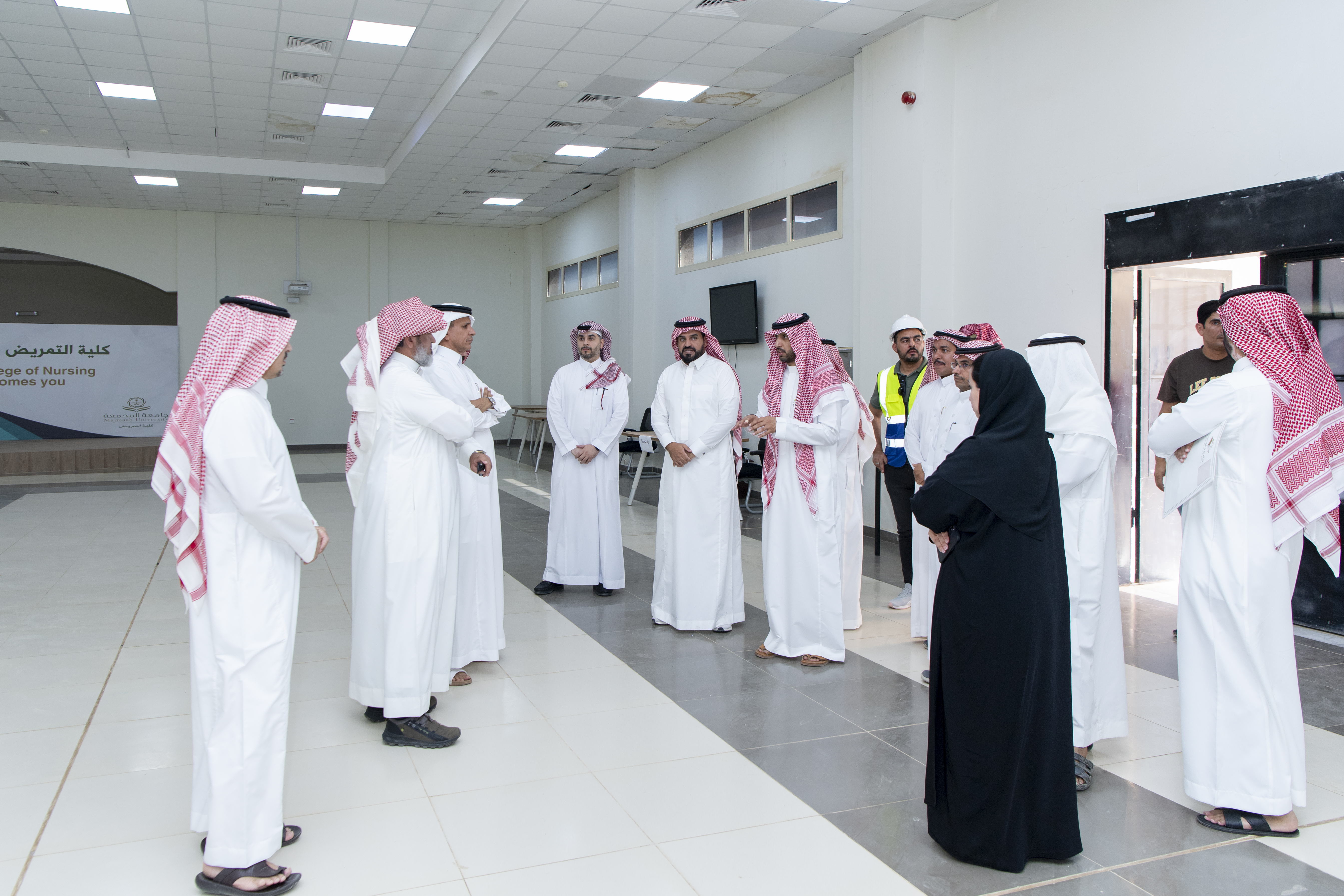 وكيل الجامعة للتنمية والاستثمار يتفقد مقر كلية التمريض بحوطة سدير