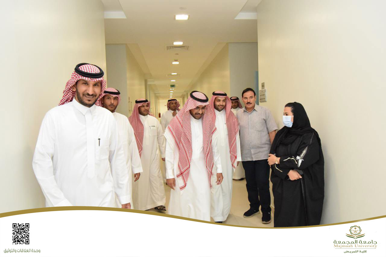 زيارة عميد الدراسات العليا والبحث العلمي للكلية