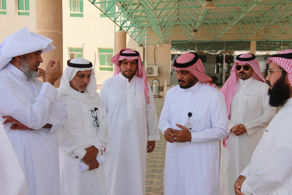 كلية الشريعة والقانون