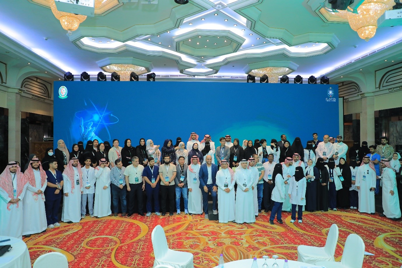 مشاركة طلاب كلية التمريض في الملتقى السنوي الثاني للابتكار والإبداع 2024 للإدارة العامة للخدمات الصحية بوزارة الدفاع
