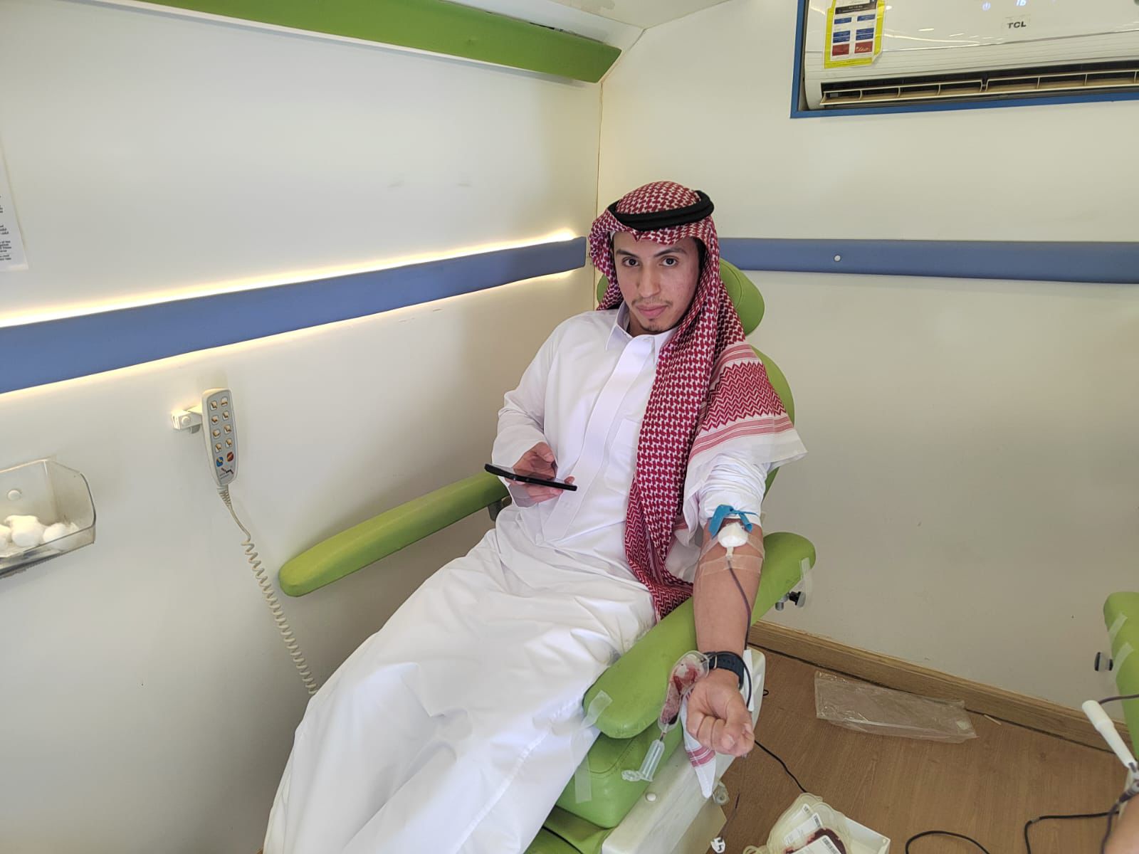 مرصد المسؤولية الاجتماعية يقيم حملة تبرع بالدم في مجمع الكليات الصحية في كلية علوم الحاسب والمعلومات
