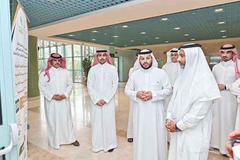 جامعة المجمعة