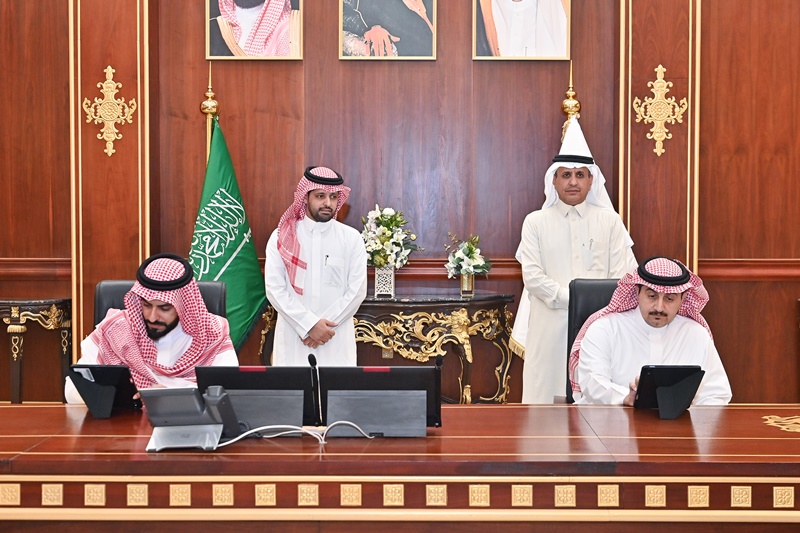 توقيع رئيس جامعة المجمعة 