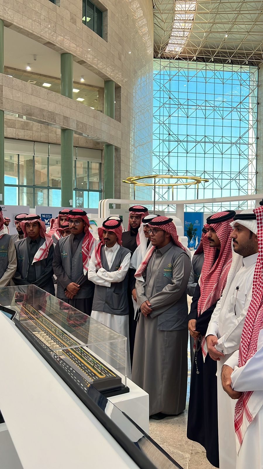 معرض