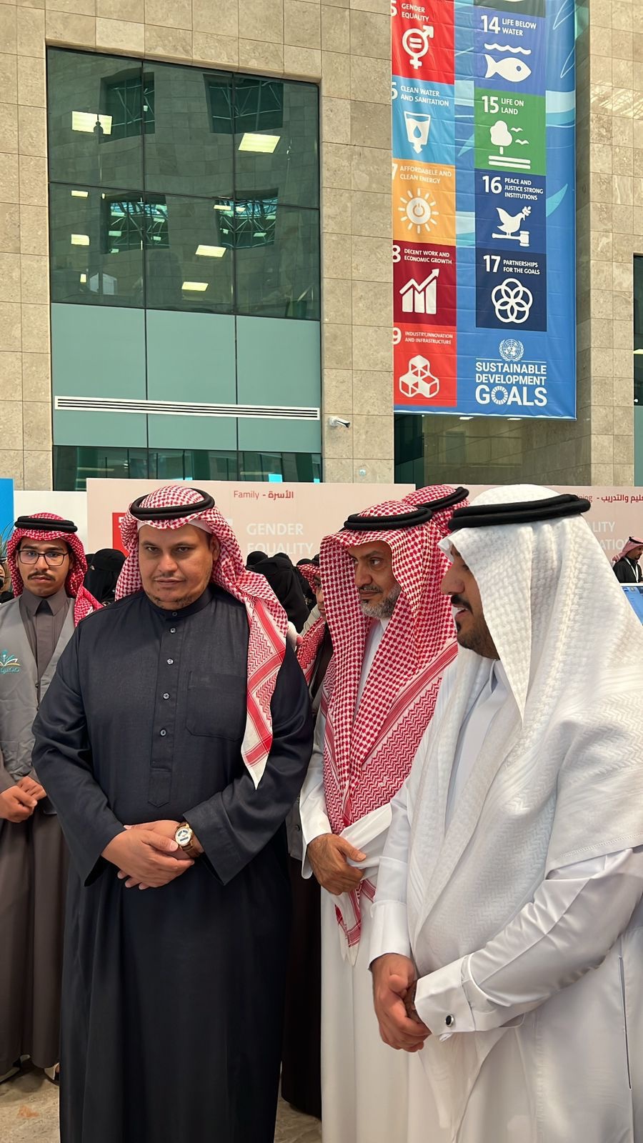 معرض