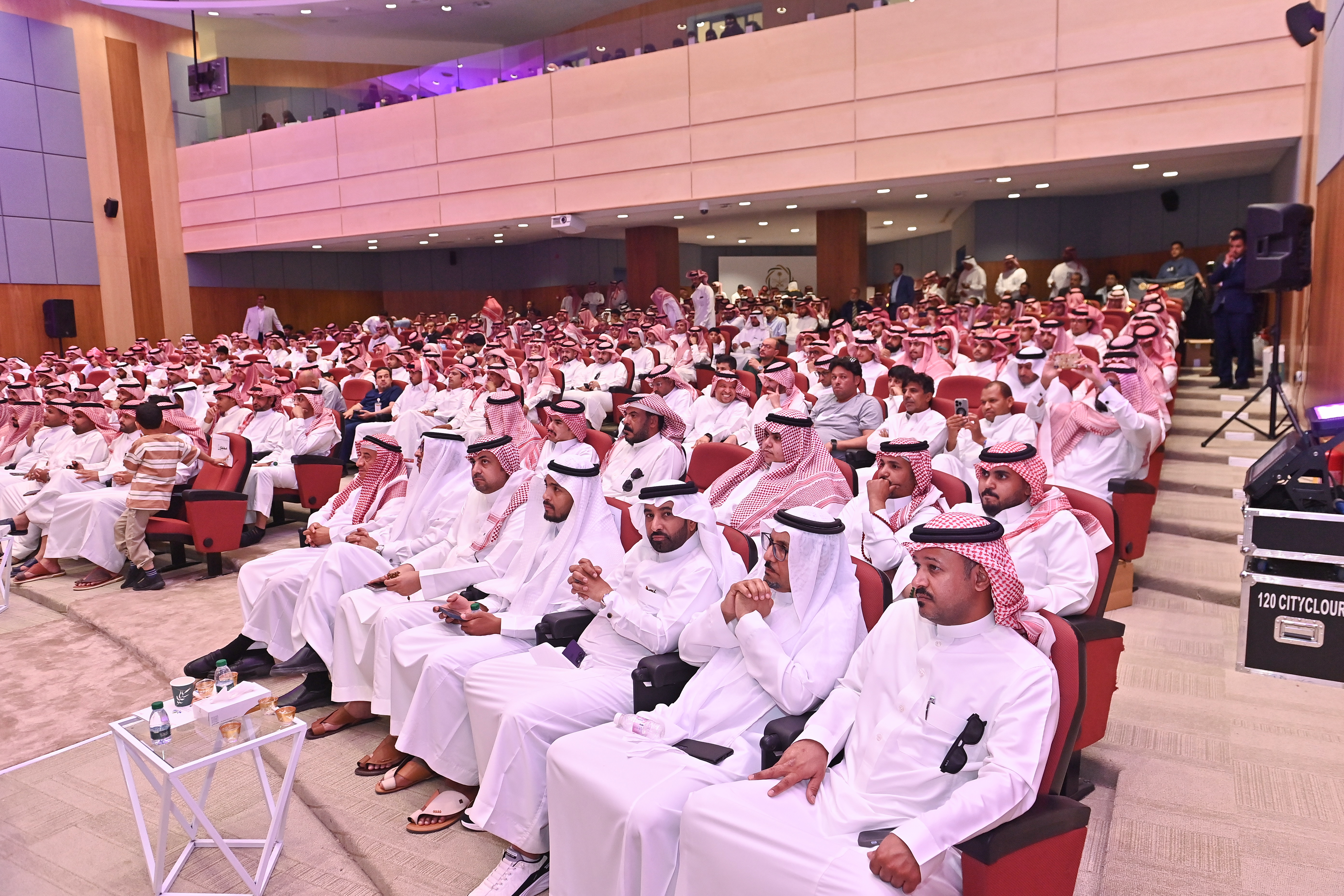 حفل الختامي لمدارس رواد الجامعة وتخريج الدفعة التاسعة