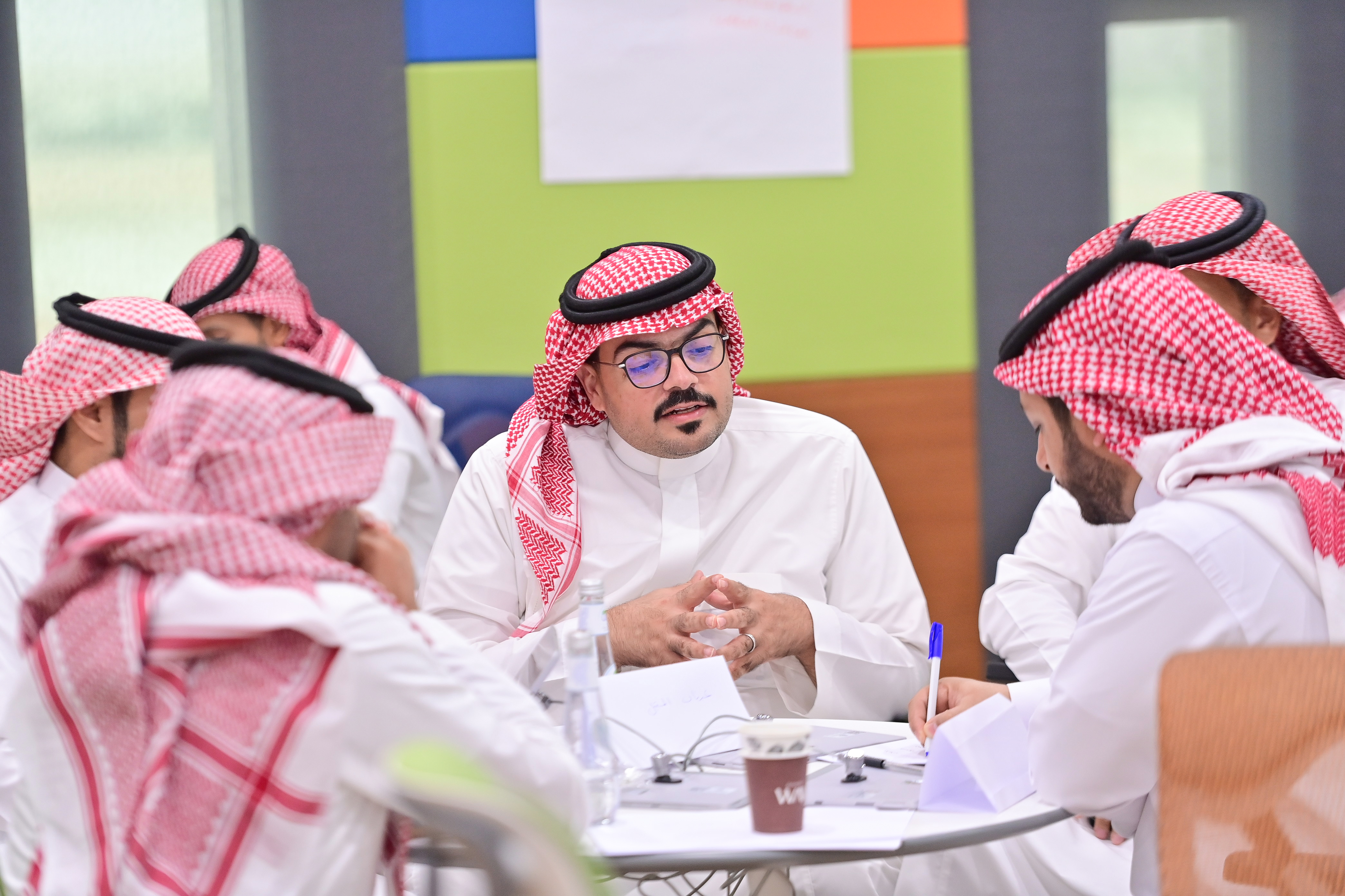 الإعلام وصناعة المحتوى البصري 