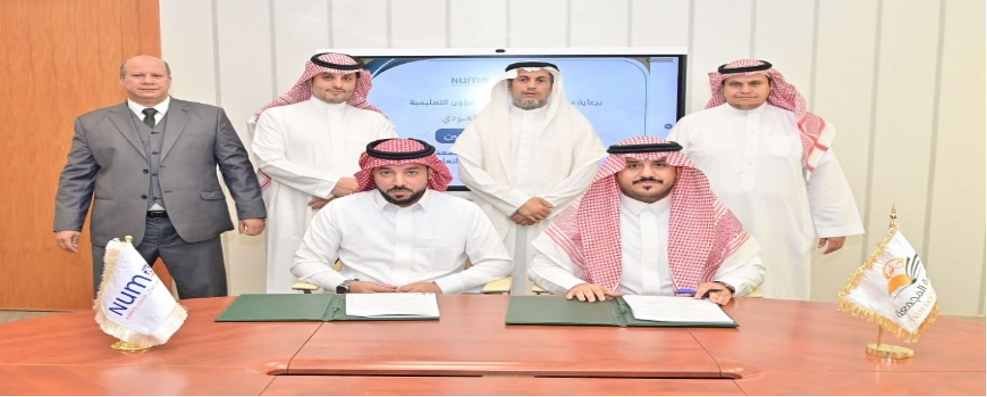 الكلية التطبيقية توقع مذكرة تفاهم مع شركة نمو العالي للتدريب والتعليم