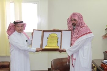 زيارة وكيل الكلية لمستشفى الأمير ناصر بن سعد السديري