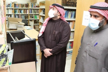 عميد شؤون المكتبات يزور قسم الإجراءات الفنية بالعمادة