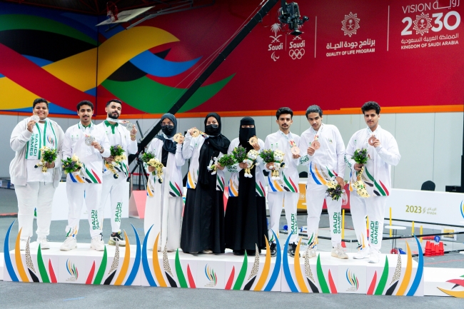 نادي الروبوت من خلال فريق طلبة الجامعة يحصد جوائز مسابقة الروبوت في دورة الألعاب السعودية ويحقق المركزين الأول والثالث في مسابقة FTC والمركزين الأول والثالث في مسابقة ROBOSPORT وبمجموع جوائز تجاوز مليون وسبعمائة ألف ريال .