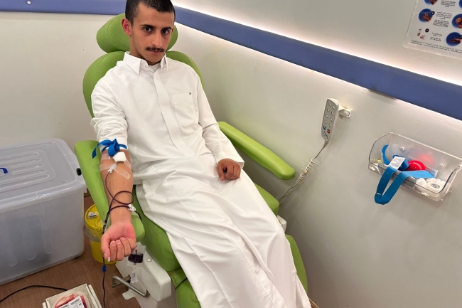 مرصد المسؤولية الاجتماعية يقيم حملة تبرع بالدم في حديقة بلدية المجمعة