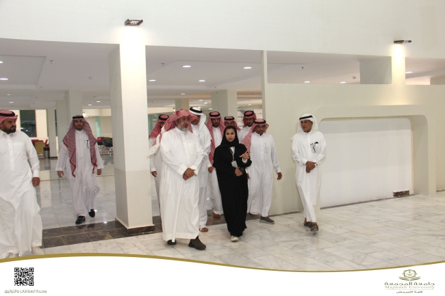 زيارة وكيل الجامعة للتنمية والاستثمار للكلية