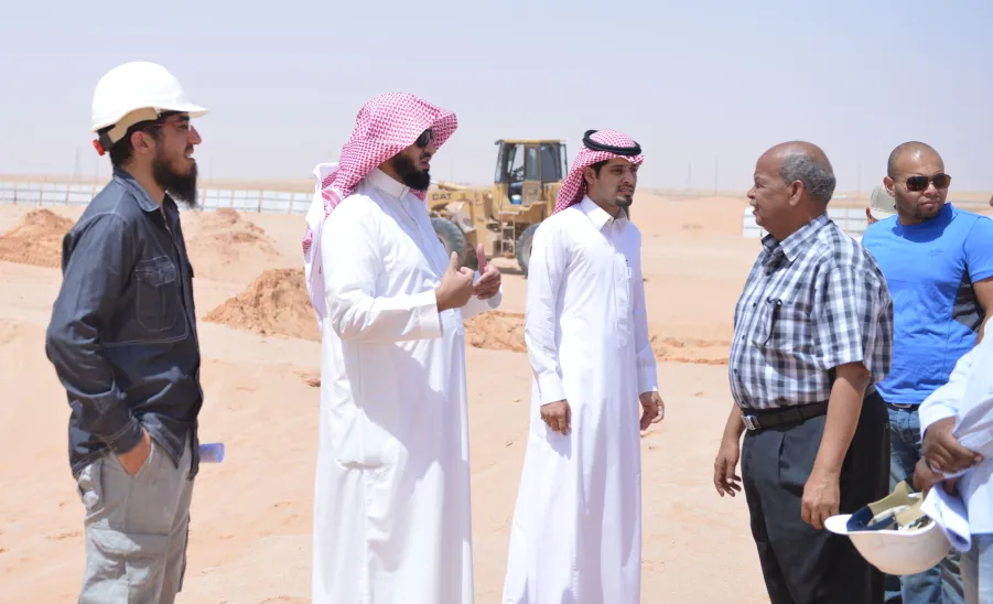 HE the Rector discusses Work Developments with the Vice Rector on the  project of building Rummah College of Science and Humanities  - 