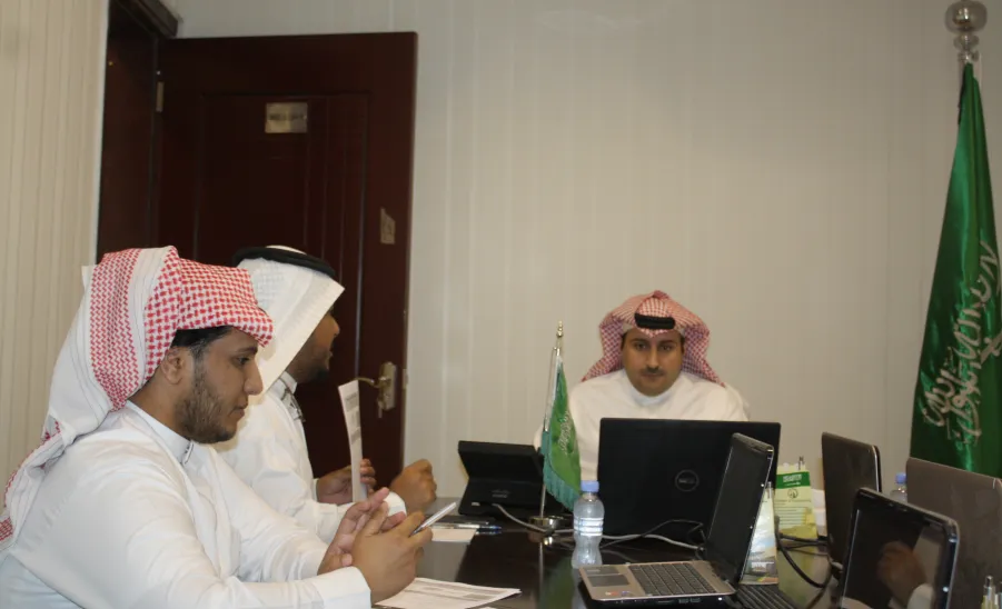 كلية الهندسة تستقبل لجنة الصحة والسلامة المهنية - 