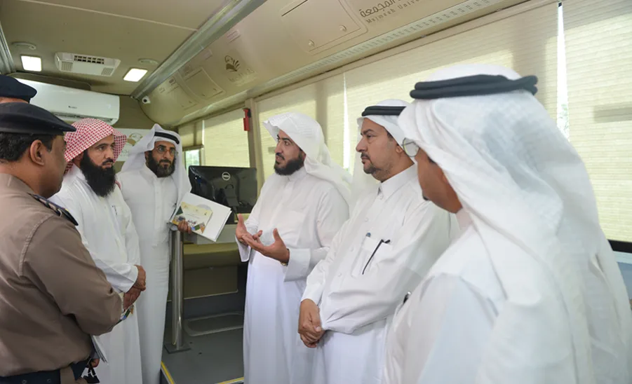  VISIT TO E-LEARNING BUSSES  - 