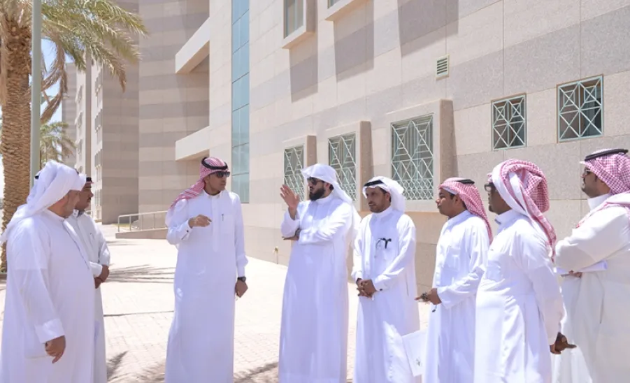 الإدارة العامة للسلامة والأمن الجامعي تنهي مشروع نظام الدخول والخروج الإلكتروني لإسكان أعضاء هيئة التدريس بالمدينة الجامعية بالمجمعة والزلفي. - 