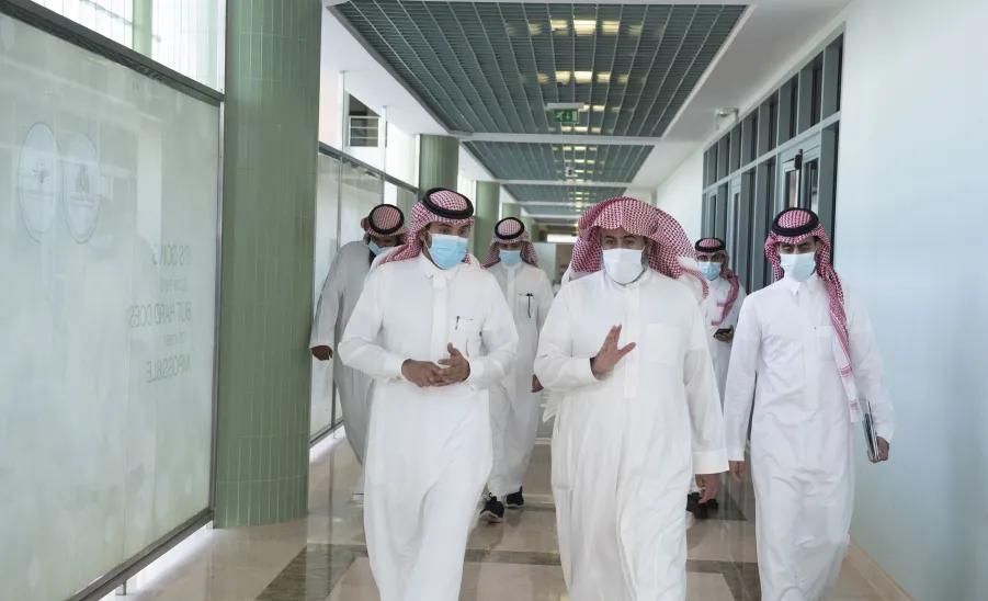  وكيل الجامعة يلتقي طلاب وطالبات الدراسات العليا بكلية العلوم الطبية التطبيقية - ]U,M