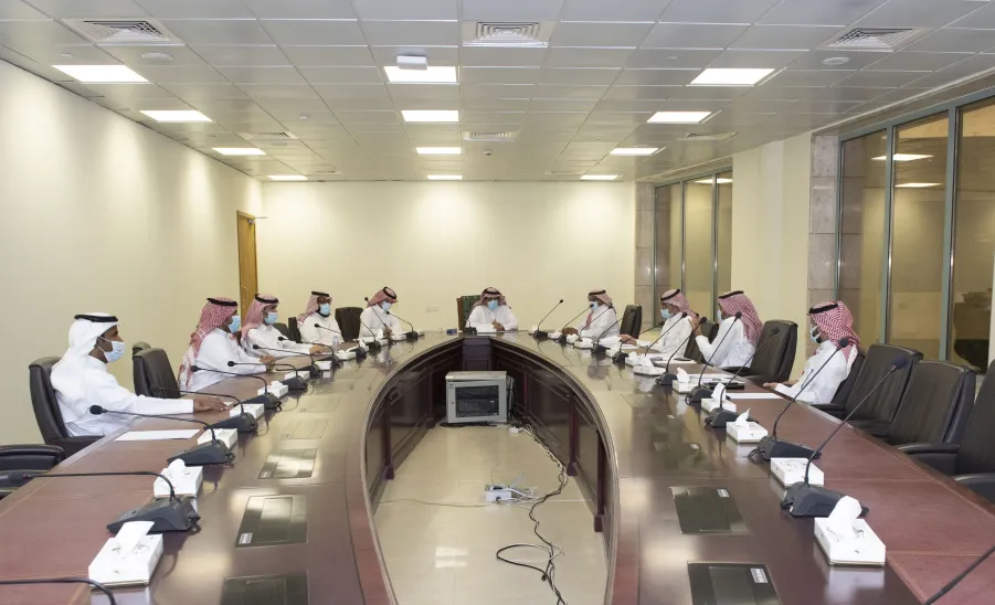 لجنة متابعة متطلبات السلامة تعقد إجتماعها الدوري و تتخذ عدداً من الإجراءات الوقائية - ]U,M
