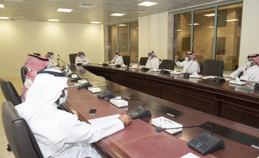لجنة متابعة متطلبات السلامة تعقد إجتماعها الدوري و تتخذ عدداً من الإجراءات الوقائية - ]U,M