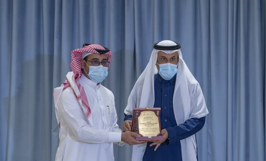 الجامعة توقع اتفاقية تعاون مع شركة كوكاكولا السعودية لتعبئة المرطبات - الجامعة