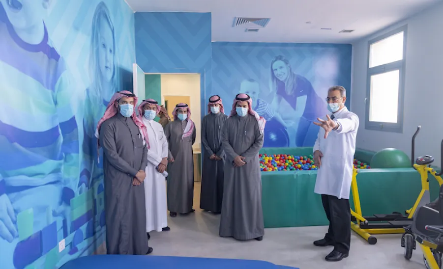 الجامعة توقع مذكرة تفاهم مع شركة سدير فارما بهدف دعم وتدريب الخريجين . - الجامعة