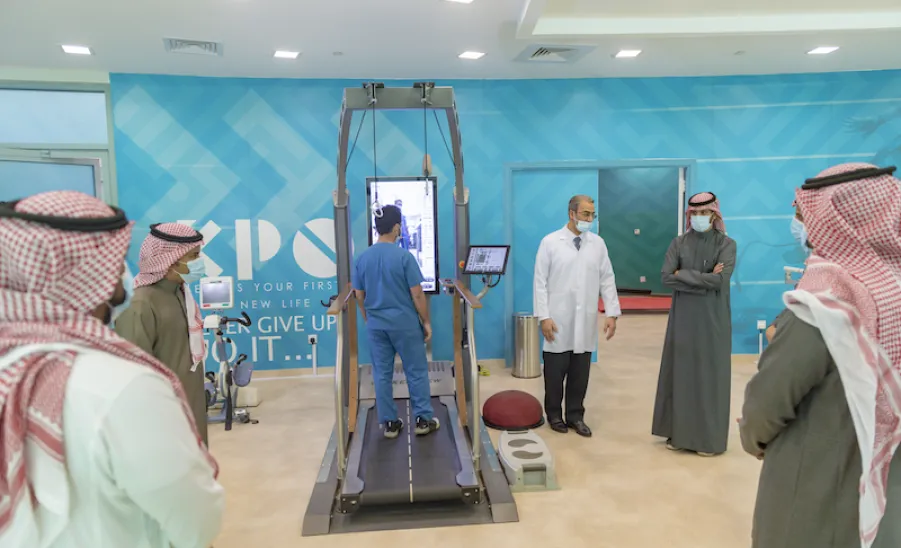 الجامعة توقع مذكرة تفاهم مع شركة سدير فارما بهدف دعم وتدريب الخريجين . - الجامعة