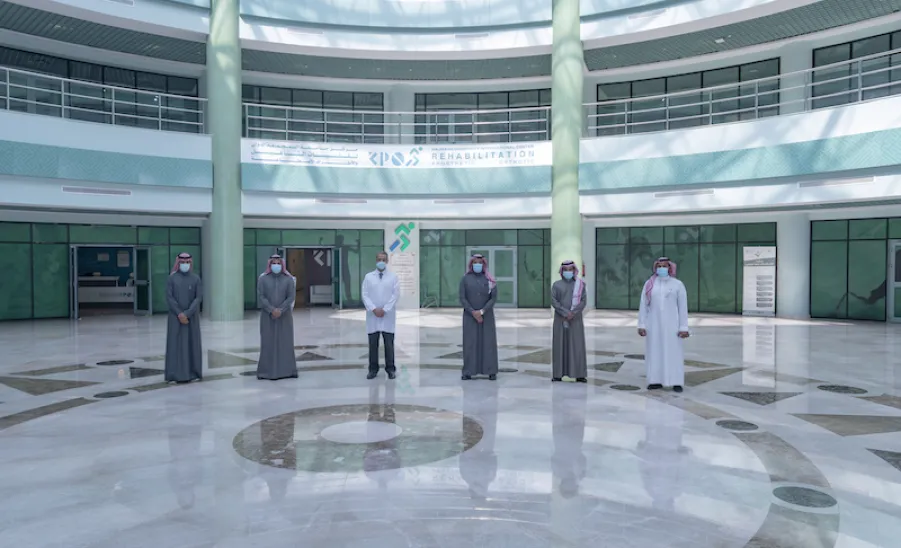 الجامعة توقع مذكرة تفاهم مع شركة سدير فارما بهدف دعم وتدريب الخريجين . - الجامعة