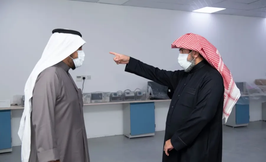 وكيل الجامعة يتابع اعمال جاهزية مختبر الفحص والمعايرة للتدقيق الخارجي للاعتماد الخليجي - وكيل الجامعة يتابع اعمال جاهزية مختبر الفحص والمعايرة 
