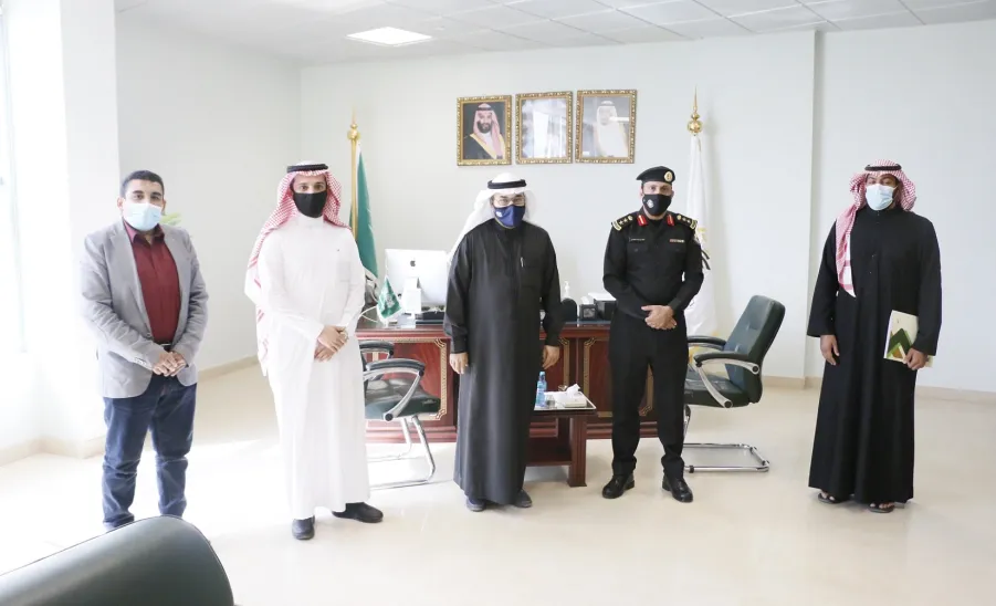 عمادة خدمة المجتمع والتعليم المستمر تطلق برنامج التدريب على مهارات تقنية المعلومات (CIT)  - الجامعة