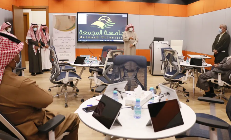  وكيل الجامعة يُكّرم المشاركين في ورشة آليات توثيق المنجزات للمنشآت المجتمعية - الجامعة