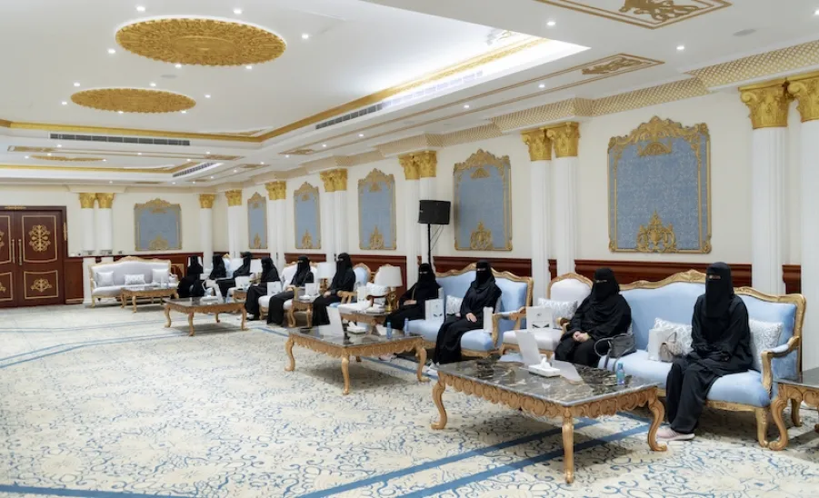 معالي رئيس الجامعة يكرم الفائزين والفائزات بمسابقة معاليه للقرآن والسنة - 5