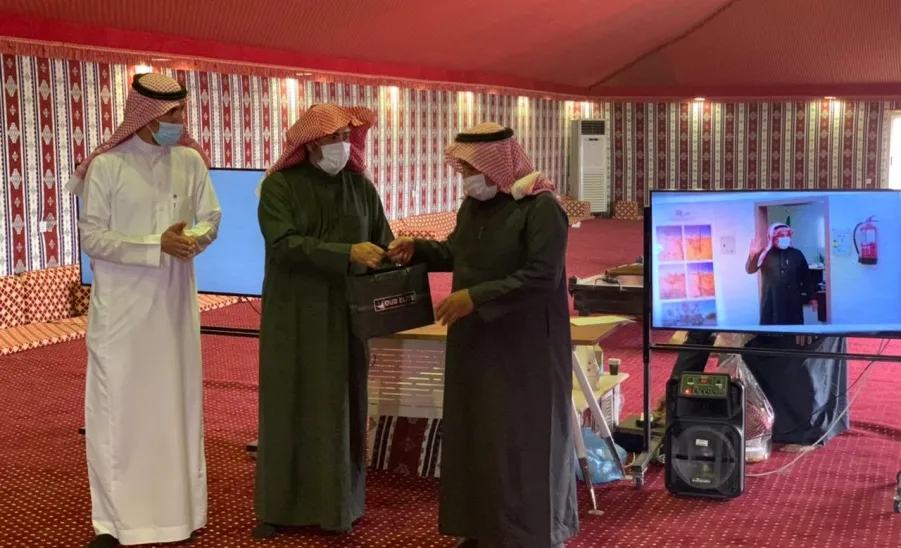 وكيل الجامعة يكرم الأستاذ بداح البداح بمناسبة نهاية خدمته العملية وتقاعده - وكيل الجامعة يكرم الأستاذ بداح البداح بمناسبة نهاية خدمته العملية وتقاعده