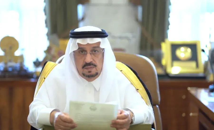 برعاية صاحب السمو الملكي الأمير فيصل بن بندر أمير منطقة الرياض : الجامعة تقيم حفل تخريج الدفعة الحادية عشرة والثانية عشرة من طلابها -  الجامعة